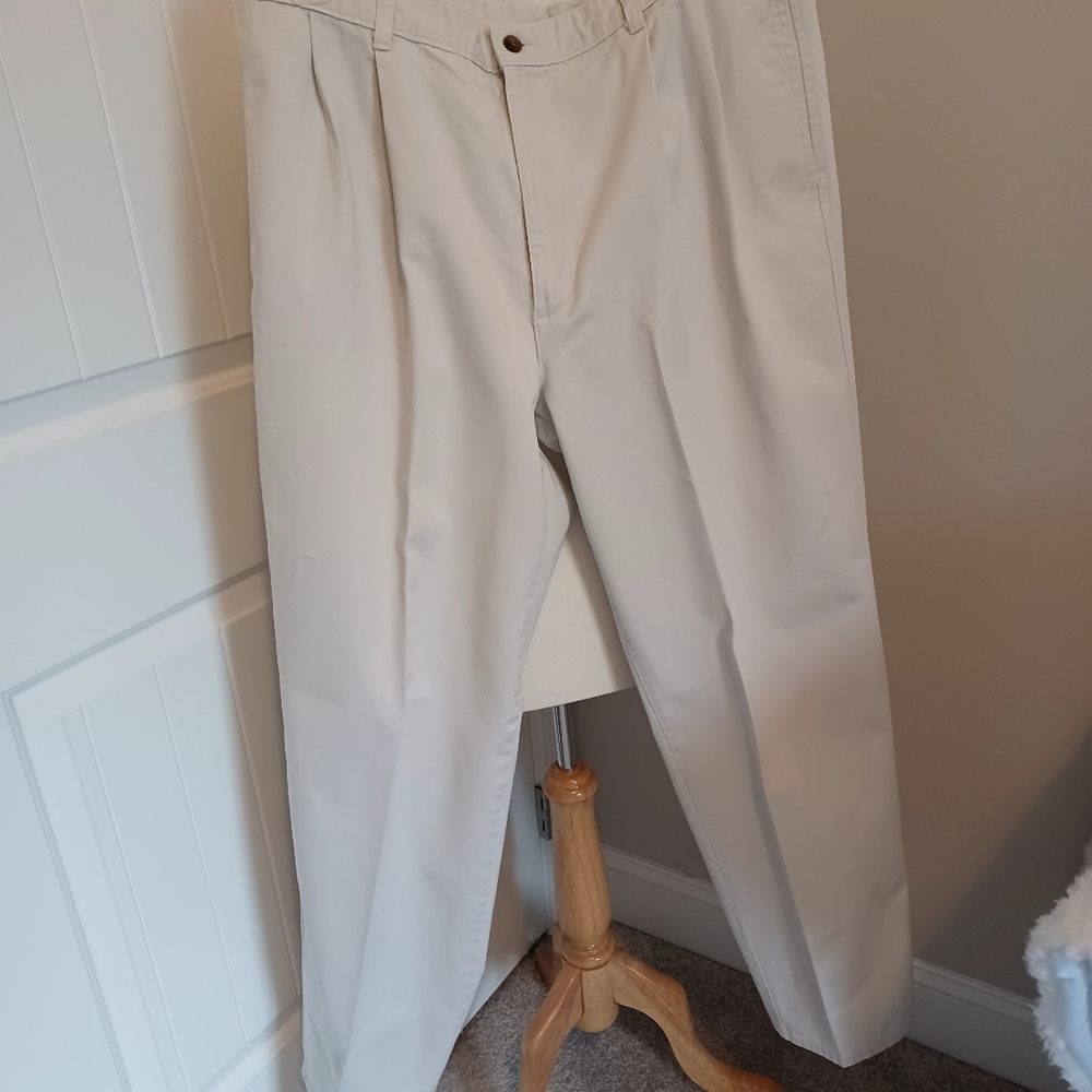 MENS KHAKI DOCKERS SZ 36 X 34 classic fit ,####G11